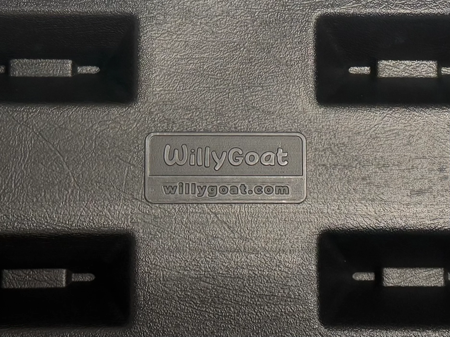 Plastic Playground Border with Spike, 12 Inches Tall - Image 6