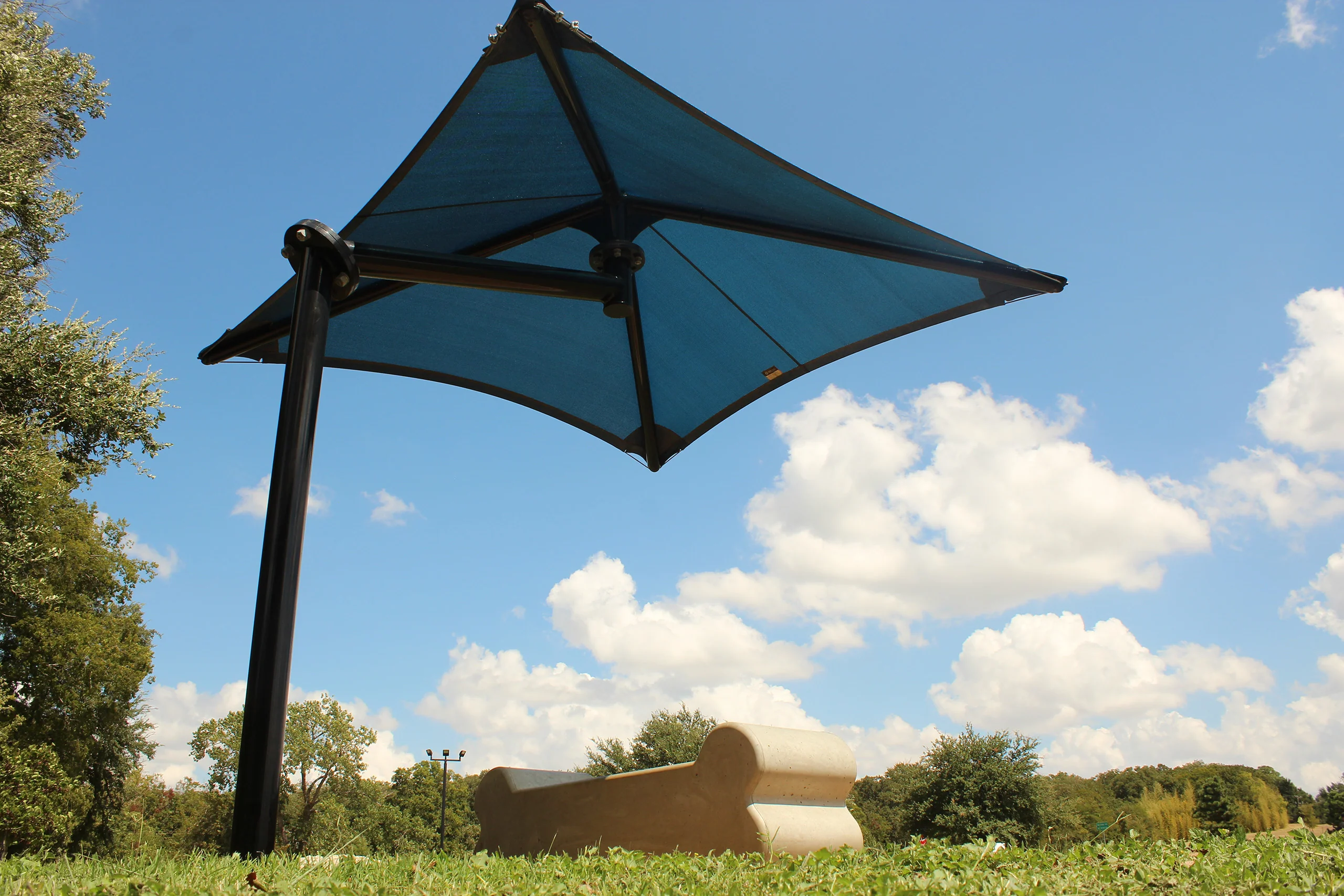 Single Post Pyramid Cantilever Shade Structure - Image 16